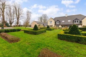 Photo 24- click for photo gallery